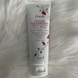 Fresh Sugar Strawberry Exfoliating Face Wash